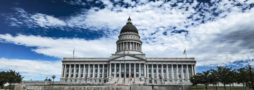Visual flowchart: Steps to resolve MyCase login or upload issues for Utah welfare benefits.